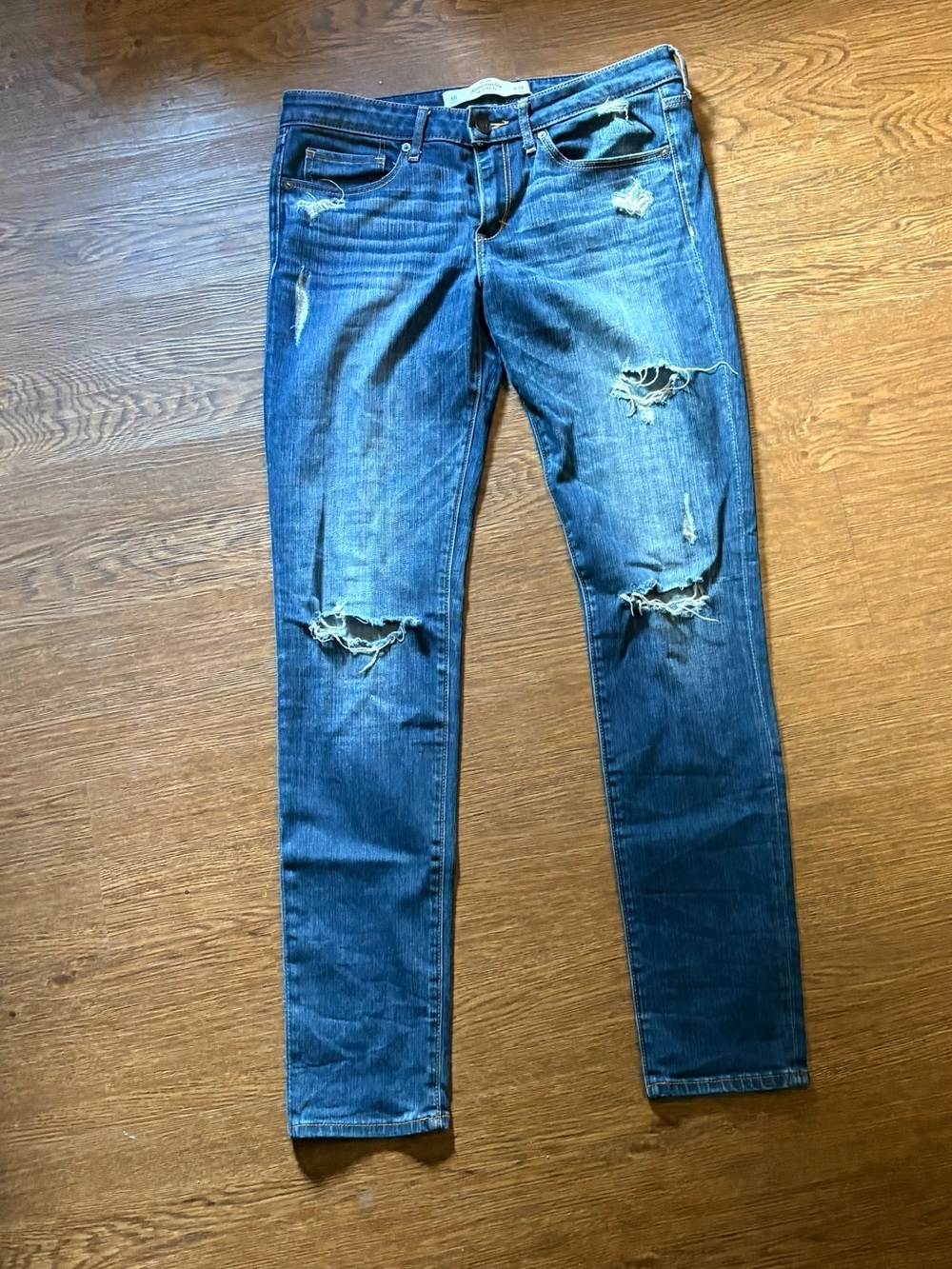 Abercrombie & Fitch Ripped Blue Skinny Jeans - The A&F super skinny- 28